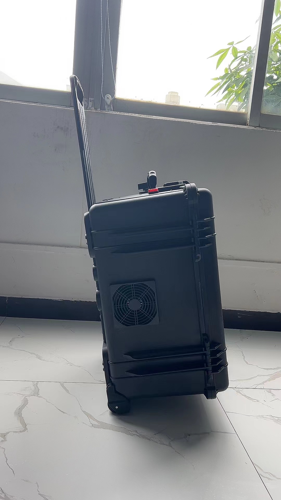 福海手拉箱型移动通信干扰器